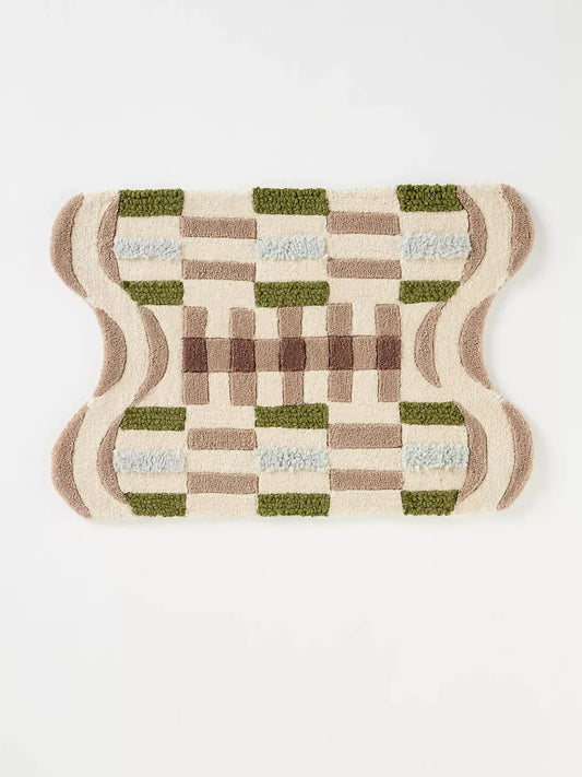 Tufted wool scalloped
