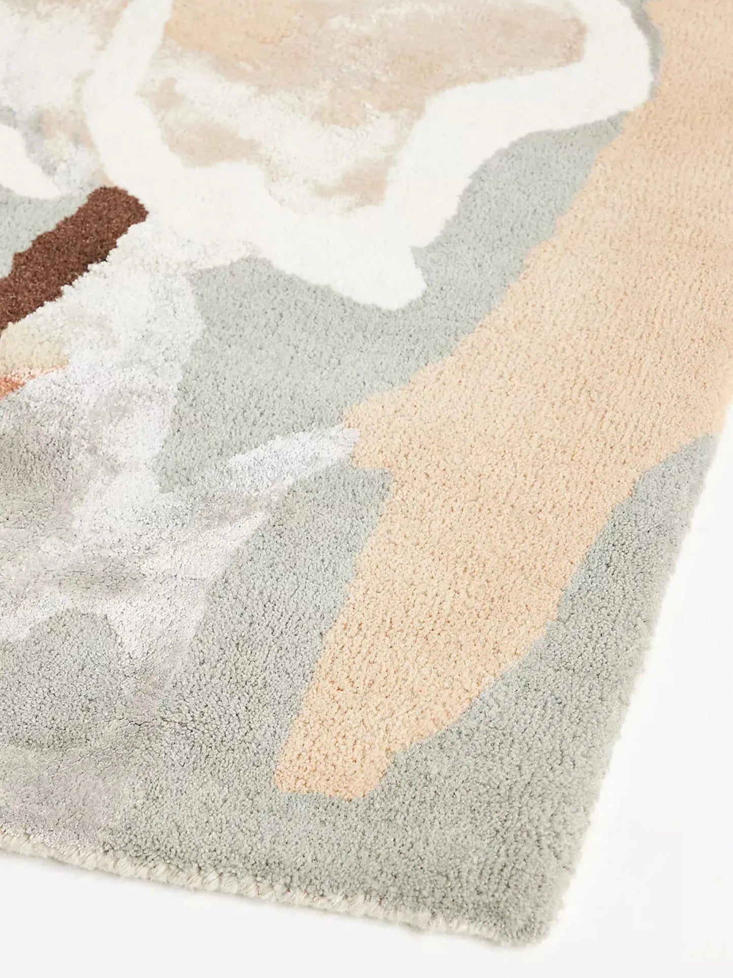 Hand-Tufted Dafney Wool Blend Rug