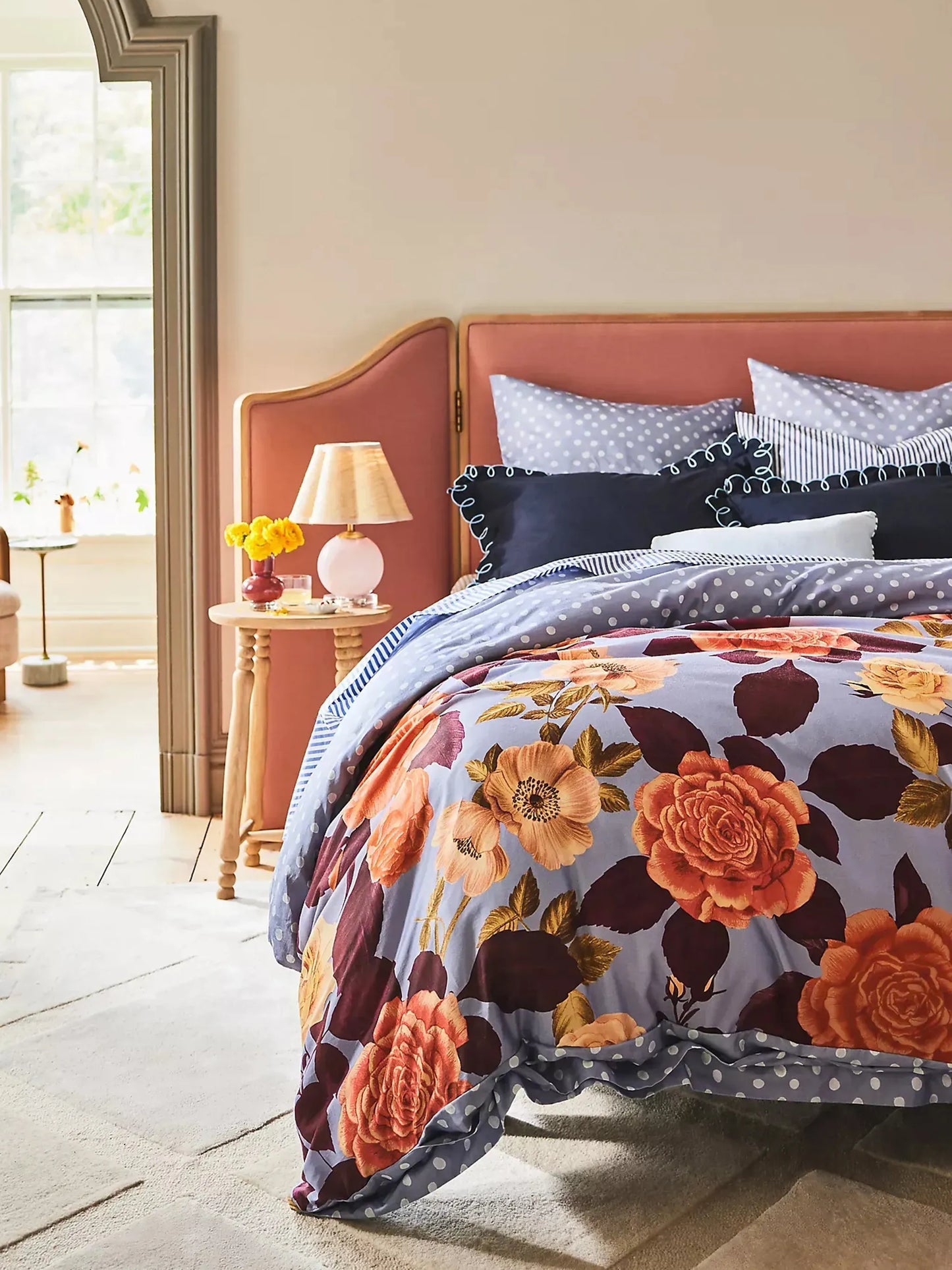 Hand-Tufted Chella Wool-Viscose Blend