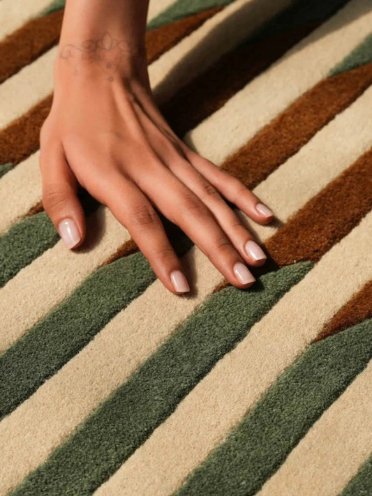 MINDTHEGAP Edelweiss Wool Hand-Tufted