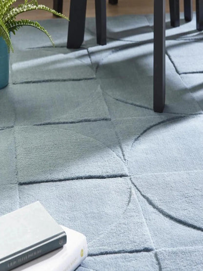 Round square rug