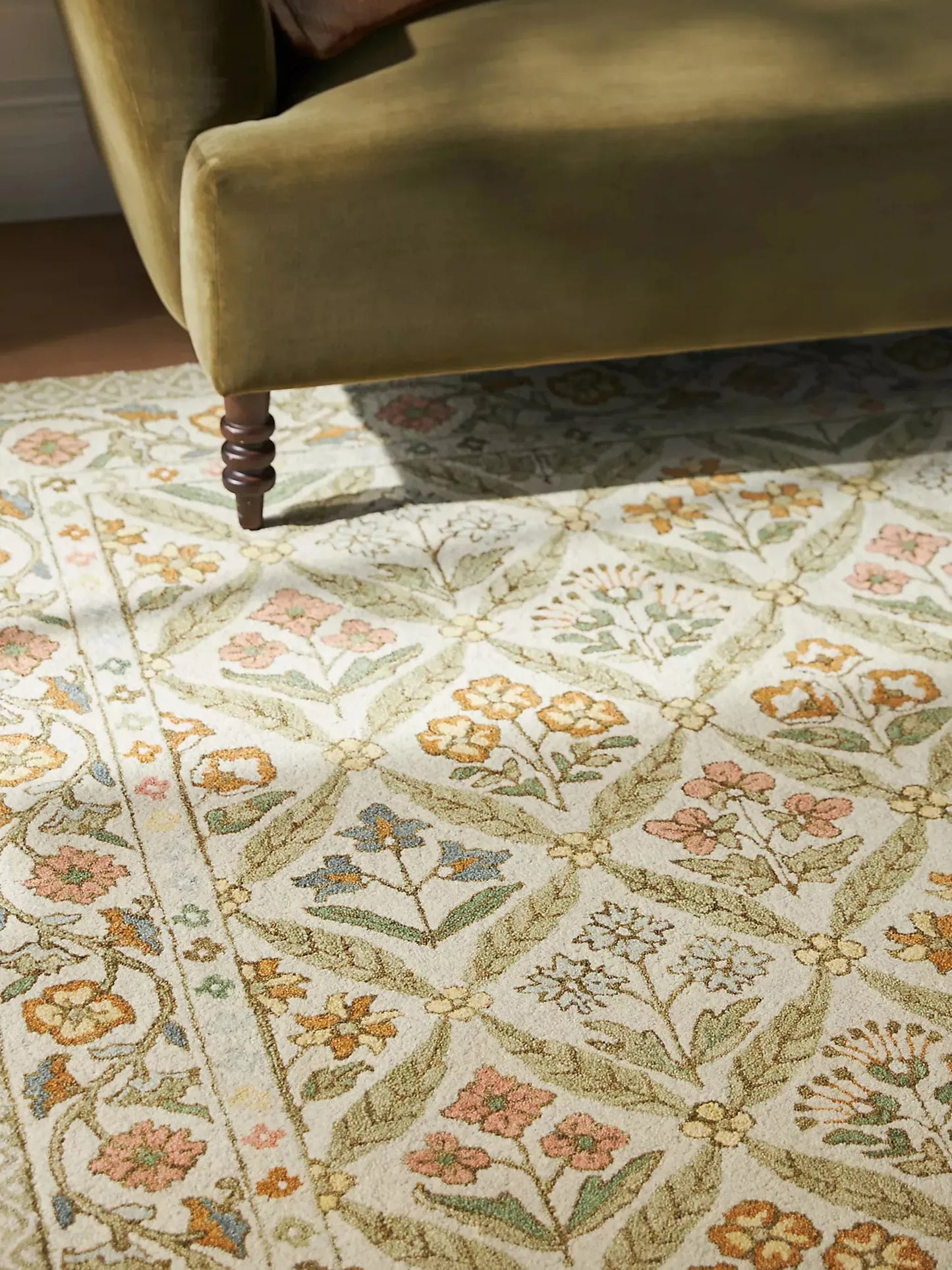 Tufted cotswold