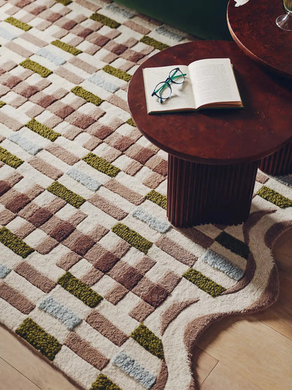 Tufted wool scalloped