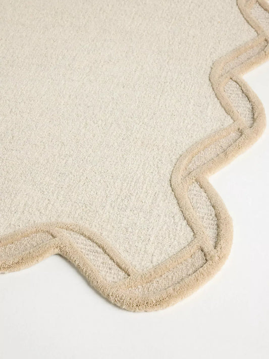 Scalloped Border